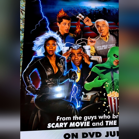 2008 Superhero Video Store Movie Promo Poster Laminated - Picture 3 of 9